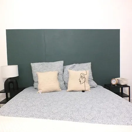 アパート Renove - Centre & Tram 5min *