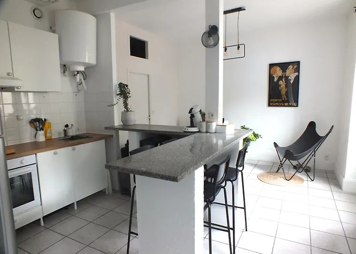 Апартаменты Renove - Centre & Tram 5min