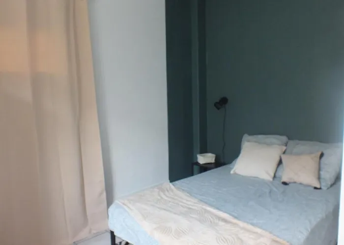 Renove - Centre & Tram 5min Апартаменты